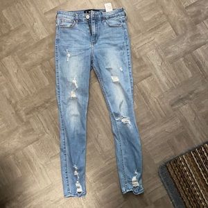Hollister jeans